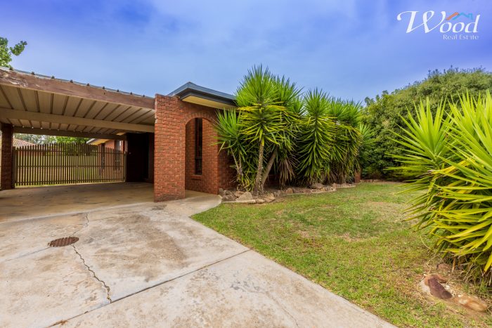 8 Daysdale Way, Thurgoona NSW 2640, Australia