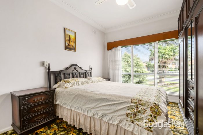 34 Dinnell St, Sunshine West VIC 3020, Australia