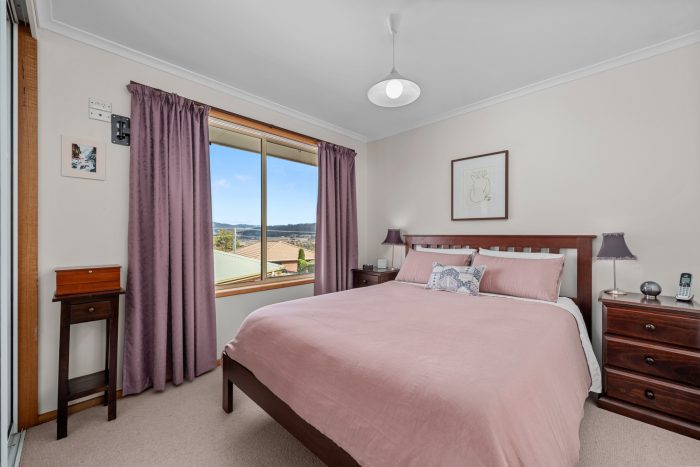 Unit 2/6 Grevillea Way, Kingston TAS 7050, Australia