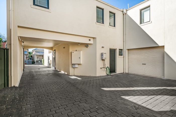 Unit 2/21 Harriett St, Adelaide SA 5000, Australia