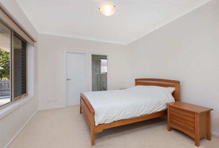 Unit 1/54 McIntosh St, Airport West VIC 3042, Australia