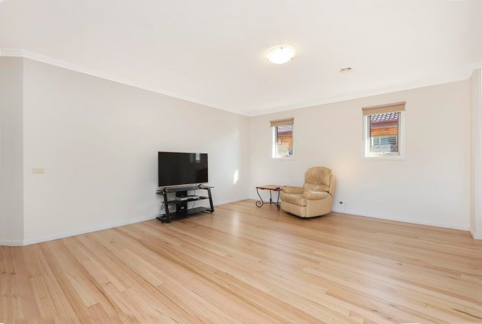 Unit 1/54 McIntosh St, Airport West VIC 3042, Australia