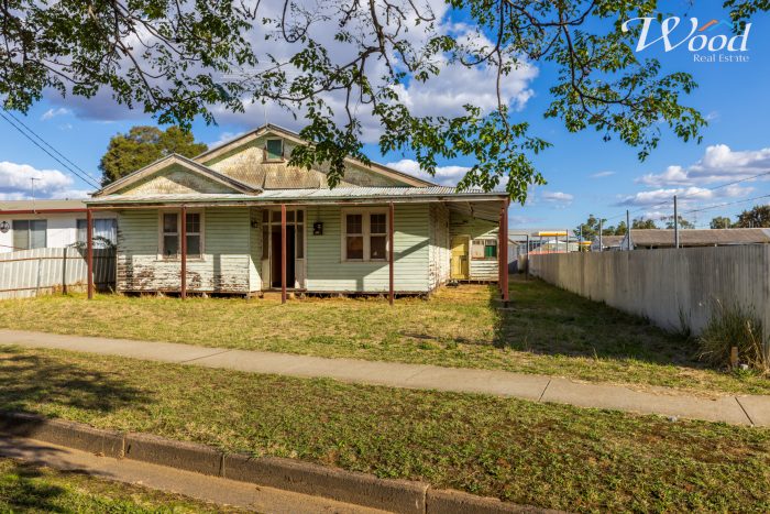 8 Sladen St E, Henty NSW 2658, Australia