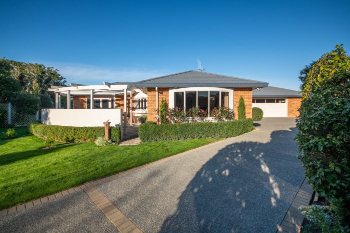 17 Suffolk Crescent, Feilding, Manawatu, Manawatu / Whanganui, 4702, New Zealand