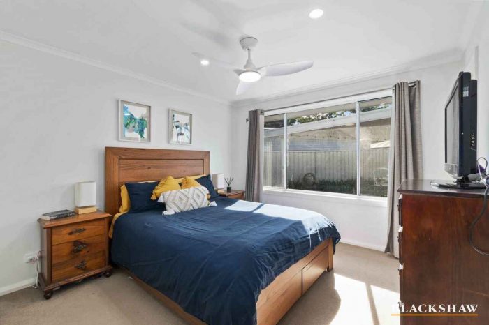 17 Martin Pl, Broulee NSW 2537, Australia