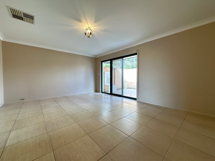 111 Wombat St, Young NSW 2594, Australia