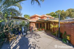 71A Alderley Square, Wilson WA 6107, Australia