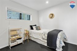 2/18A Cathie Place, Karori, Wellington, 6012, New Zealand