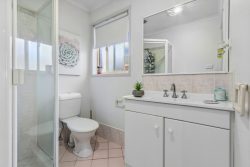 34 Allumba St, Queanbeyan West NSW 2620, Australia