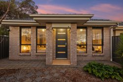 4B Birch Cres, Tonsley SA 5042, Australia