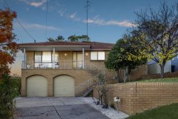 9 Camellia Pl, Crestwood NSW 2620, Australia