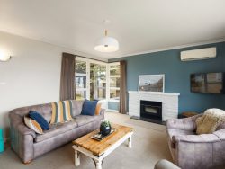 4 Dover Road, Saint Andrews, Hamilton, Waikato, 3200, New Zealand