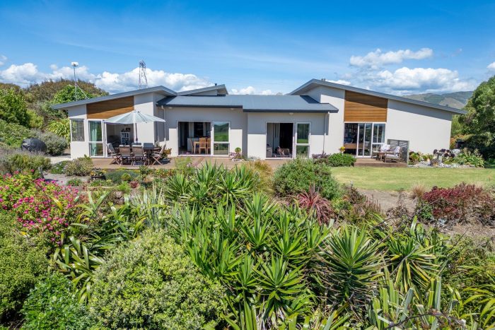 52 Harakeke Road, Te Horo, Kapiti Coast, Wellington, 5581, New Zealand