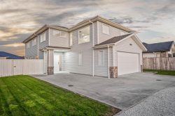 12 Len Ireland Drive, Kumeu, Rodney, Auckland, 0891, New Zealand