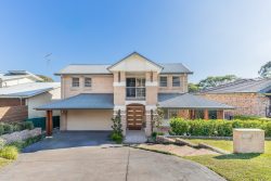 12 Lowry Pl, Woronora Heights NSW 2233, Australia