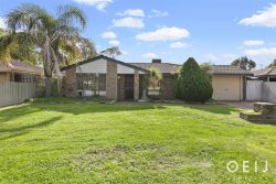 12 Hillegine Ct, Gosnells WA 6110, Australia