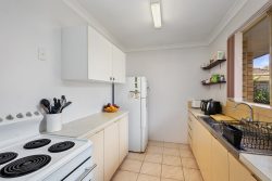 Unit 2/34 Toorak Rd, Rivervale WA 6103, Australia