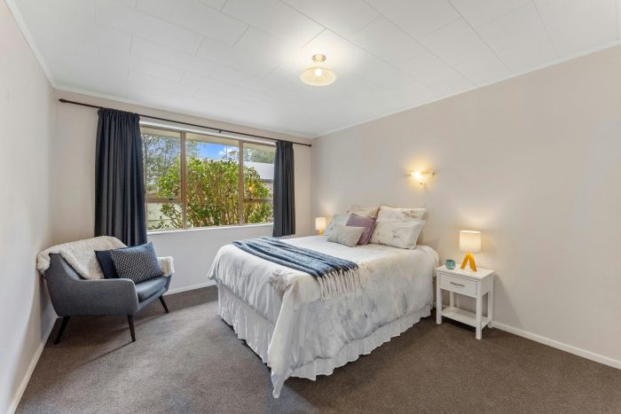 2/110 Pinehaven Road, Pinehaven, Upper Hutt, Wellington, 5019, New Zealand