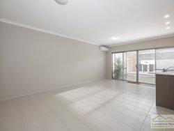 61 Zodiac Dr, Alkimos WA 6038, Australia