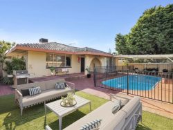 4 Jade Ct, Dianella WA 6059, Australia