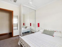 4 Jade Ct, Dianella WA 6059, Australia