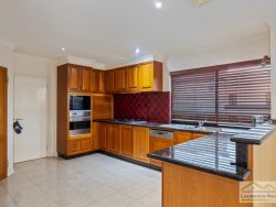 29 Clarecastle Retreat, Mindarie WA 6030, Australia