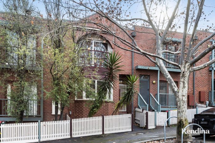 26 Bendall St, Kensington VIC 3031, Australia