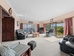 27 Donnelly Street, Oakura, New Plymouth, Taranaki, 4314, New Zealand