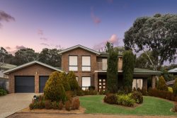 14 Tully Pl, Jerrabomberra NSW 2619, Australia