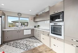 23/8 Village Place, Tuakau, Franklin, Auckland, 2121, New Zealand