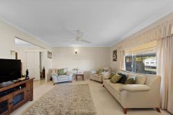 25 Warrener St, Andergrove QLD 4740, Australia