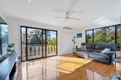 47 Wendy Dr, Point Clare NSW 2250, Australia