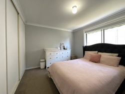 Unit 1/77 Thornhill St, Young NSW 2594, Australia