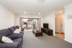 17 Bassett St, Wodonga VIC 3690, Australia