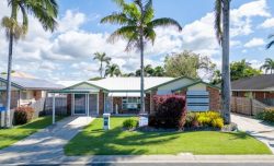 35 Ben Nevis St, Beaconsfield QLD 4740, Australia