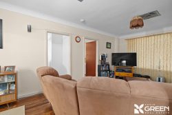 6 Nookie St, Dudley Park WA 6210, Australia