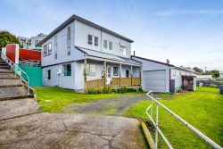 18 Cambridge Street, Patea, South Taranaki, Taranaki, 4520, New Zealand