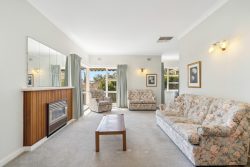 33 Davenport Terrace, Seaview Downs SA 5049, Australia