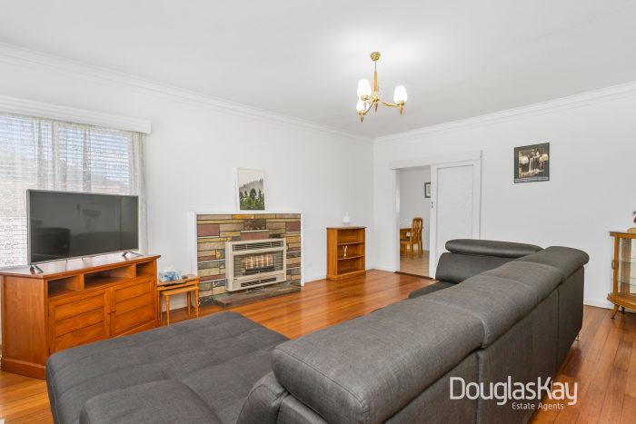 33 Dinnell St, Sunshine West VIC 3020, Australia