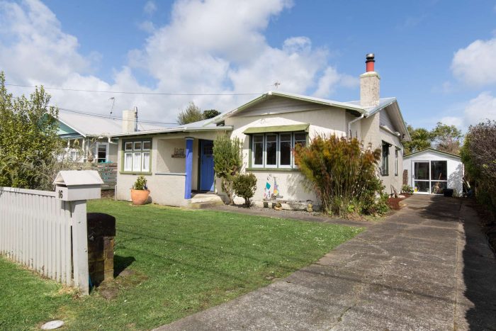 16 Stark Street, Durie Hill, Whanganui, Manawatu / Whanganui, 4500, New Zealand