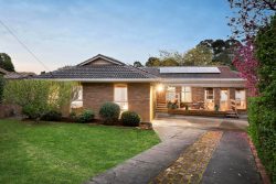 25 Eamon Dr, Viewbank VIC 3084, Australia