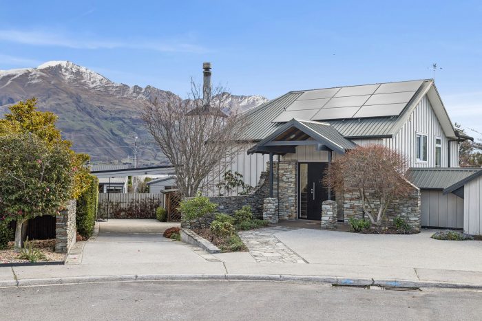 15 Rowan Court, Wanaka, Otago, 9305, New Zealand