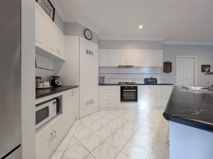 Unit 2/237 Westblade Ave, Kerang VIC 3579, Australia