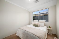 8 Willowdale Prom, Piara Waters WA 6112, Australia