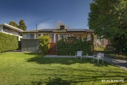 15 Wilsmore Cres, Chifley ACT 2606, Australia