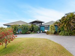 8 Melia Ct, Dundowran Beach QLD 4655, Australia