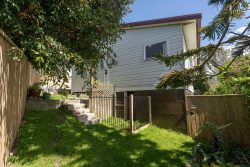 3A Roberts Street, Tawa, Wellington, 5028, New Zealand