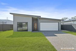 3 Azure Ave, Broulee NSW 2537, Australia