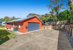 145 Brian Crescent, Stanmore Bay, Rodney, Auckland, 0932, New Zealand