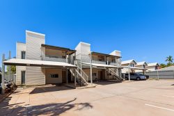 Unit 1/14 Coghlan St, Djugun WA 6725, Australia